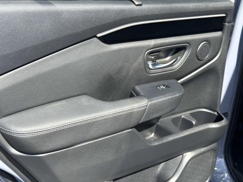 Certified 2026 Honda Pilot EX-L image 12