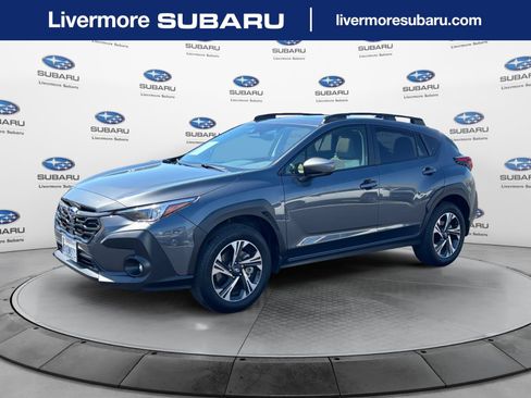 Used 2025 Subaru Crosstrek 2.5i Premium AWD/4WD image 1