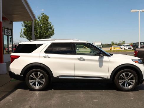 Used 2020 Ford Explorer Platinum w/ Premium Technology Package AWD/4WD image 4