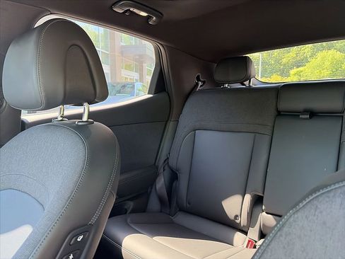 Used 2024 Genesis GV60 RWD image 6