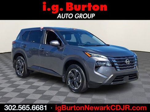 Used 2025 Nissan Rogue SV AWD/4WD image 1