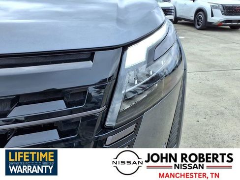 New 2026 Nissan Pathfinder SL image 14