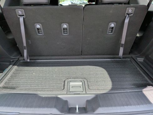 Used 2025 Honda Pilot TrailSport image 41