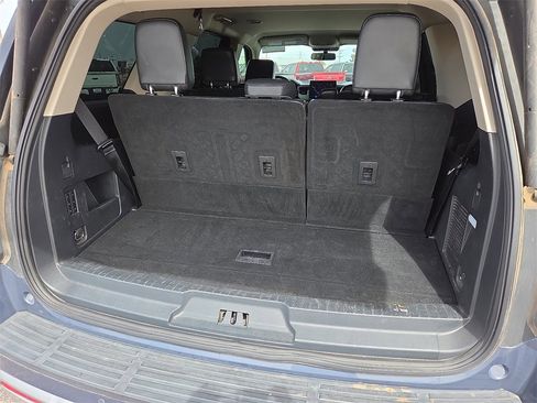 Certified 2023 Ford Expedition XLT image 17
