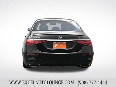 Used 2021 Mercedes-Benz S 580 4MATIC Sedan w/ AMG Line image 5