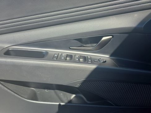Used 2025 Hyundai Elantra Sport FWD image 25