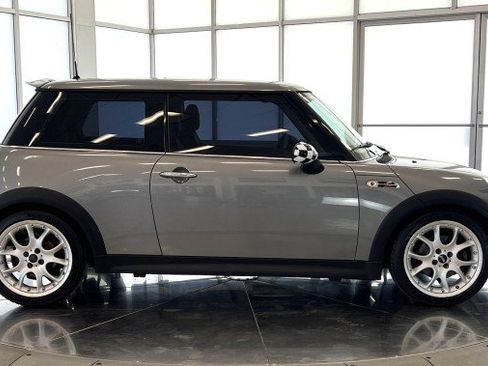 Used 2004 MINI Cooper S FWD image 8