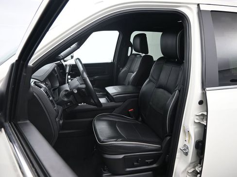 Used 2022 RAM 2500 Limited AWD/4WD image 23