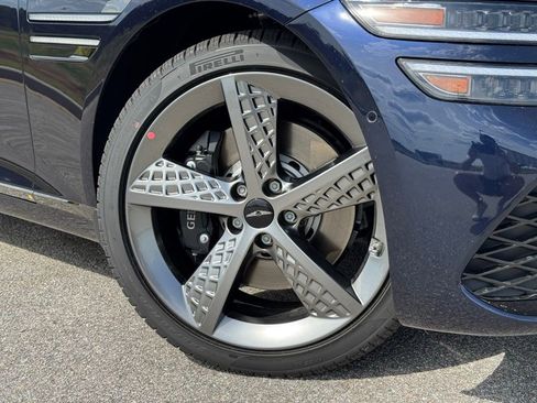 Used 2025 Genesis G80 2.5T Sport Prestige image 6