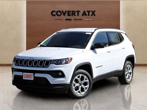 New 2026 Jeep Compass Latitude image 1