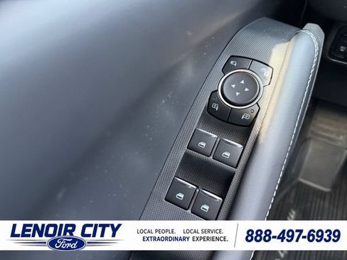 Used 2025 Ford Mustang Mach-E Select w/ Comfort Package Lite AWD/4WD image 18