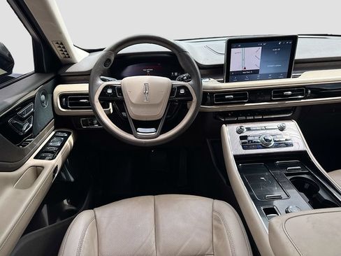 Used 2024 Lincoln Aviator Reserve w/ Equipment Group 201A RWD image 25
