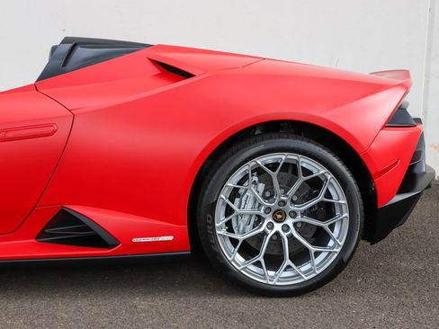 Used 2024 Lamborghini Huracan EVO AWD/4WD image 12