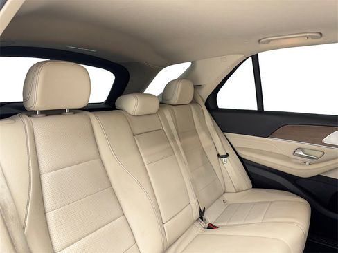 Used 2022 Mercedes-Benz GLE 350 4MATIC w/ AMG Line Exterior image 49