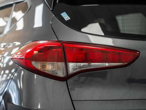 Used 2017 Hyundai Tucson Sport w/ Cargo Package image 7