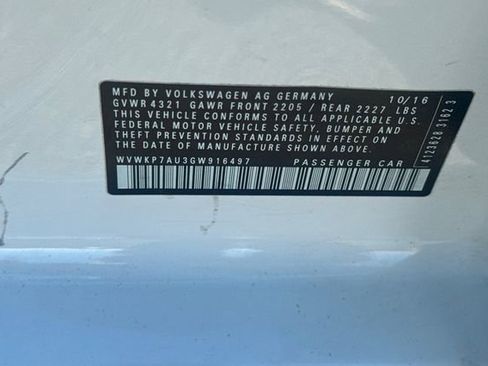 Used 2016 Volkswagen e-Golf SE w/ DC Fast Charging Package image 34