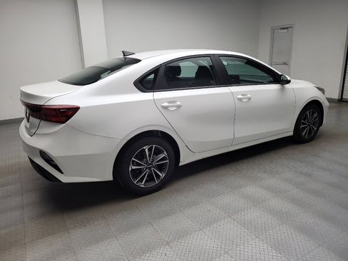 Used 2024 Kia Forte LXS w/ LXS Technology Package FWD image 10