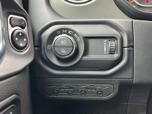 New 2026 Jeep Gladiator Mojave image 18