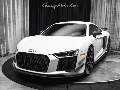 Used 2018 Audi R8 V10 plus image 2