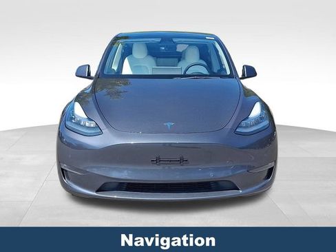 Used 2021 Tesla Model Y Long Range AWD/4WD image 2