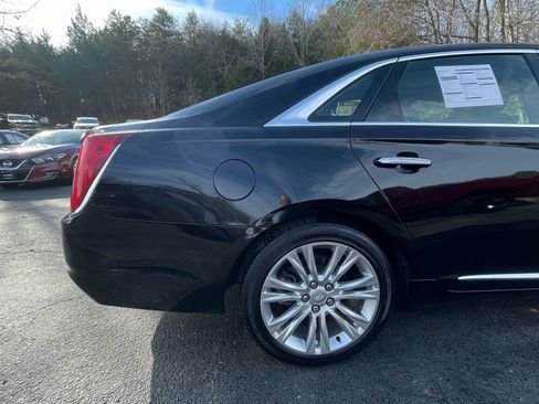 Used 2018 Cadillac XTS Luxury image 9
