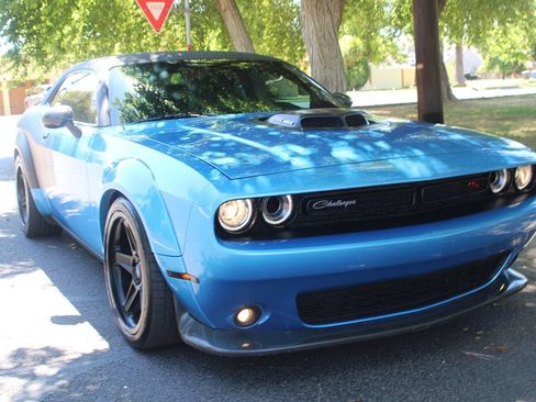 Used 2016 Dodge Challenger R/T Scat Pack RWD image 37