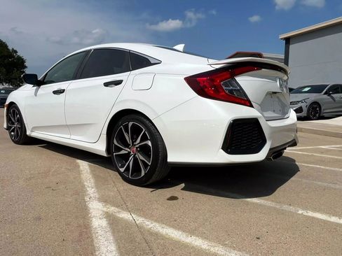 Used 2018 Honda Civic Si image 5