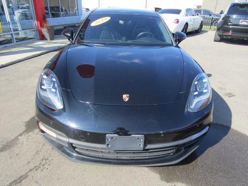 Used 2019 Porsche Panamera image 3
