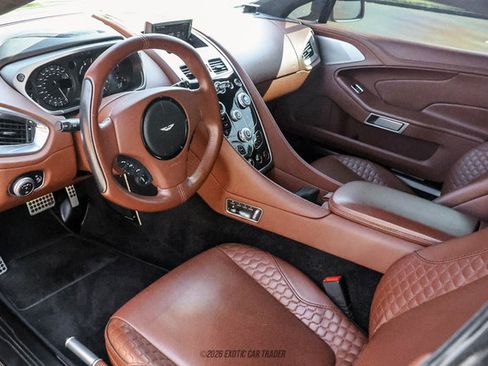 Used 2015 Aston Martin Vanquish Coupe RWD image 51