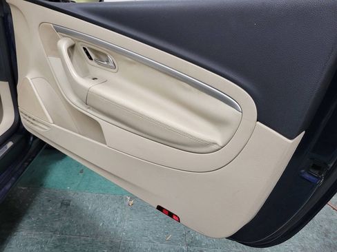 Used 2012 Volkswagen Eos Komfort FWD image 26