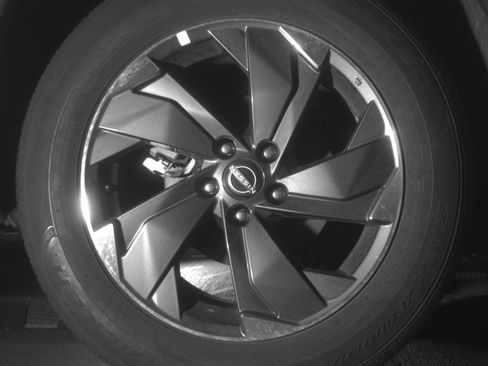 Used 2025 Nissan Rogue SV image 15