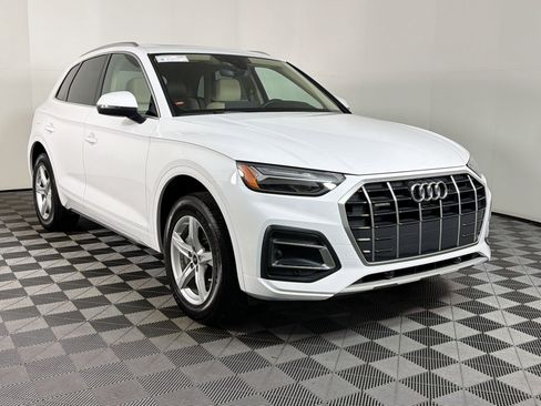 Used 2024 Audi Q5 2.0T Premium w/ Convenience Package AWD/4WD image 21
