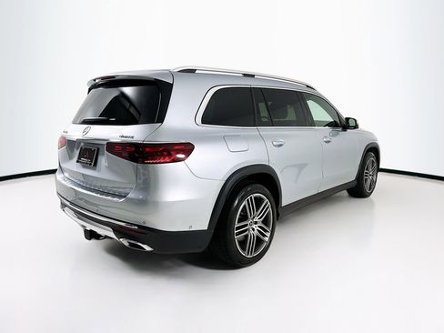 Used 2025 Mercedes-Benz GLS 450 4MATIC image 8