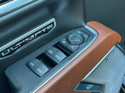 Used 2023 GMC Sierra 1500 Denali Ultimate image 37