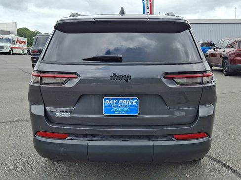 Used 2021 Jeep Grand Cherokee L Laredo AWD/4WD image 5