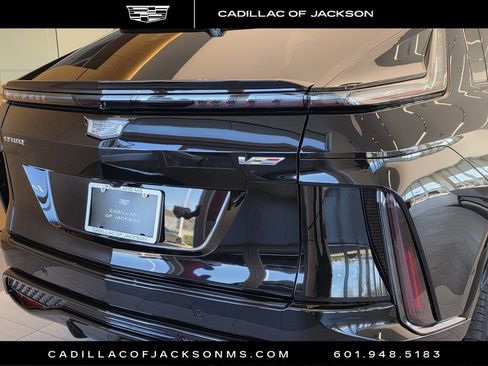 New 2026 Cadillac Lyriq V image 6