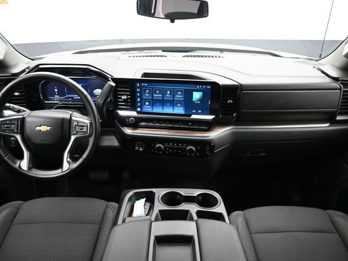 Used 2024 Chevrolet Silverado 1500 LT image 12