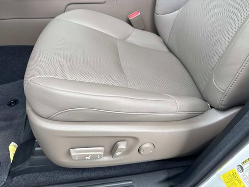 Used 2023 Lexus GX 460 Premium AWD/4WD image 17