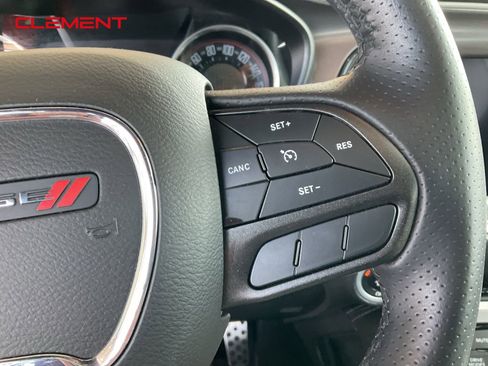 Used 2022 Dodge Challenger R/T Scat Pack w/ Driver Convenience Group image 8