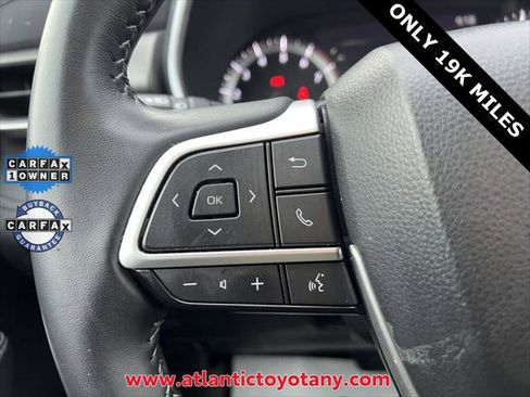 Certified 2024 Toyota Highlander XLE image 33