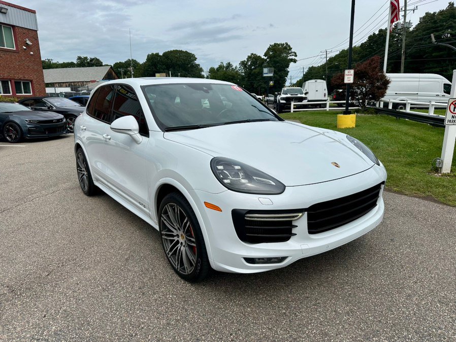 Used 2017 Porsche Cayenne GTS AWD/4WD image 3