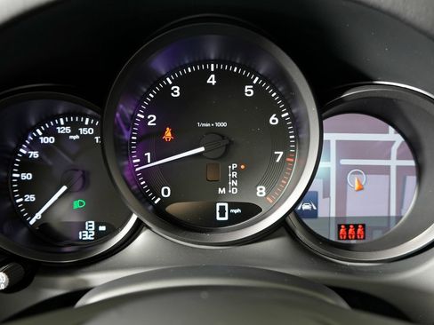 New 2026 Porsche Macan image 20