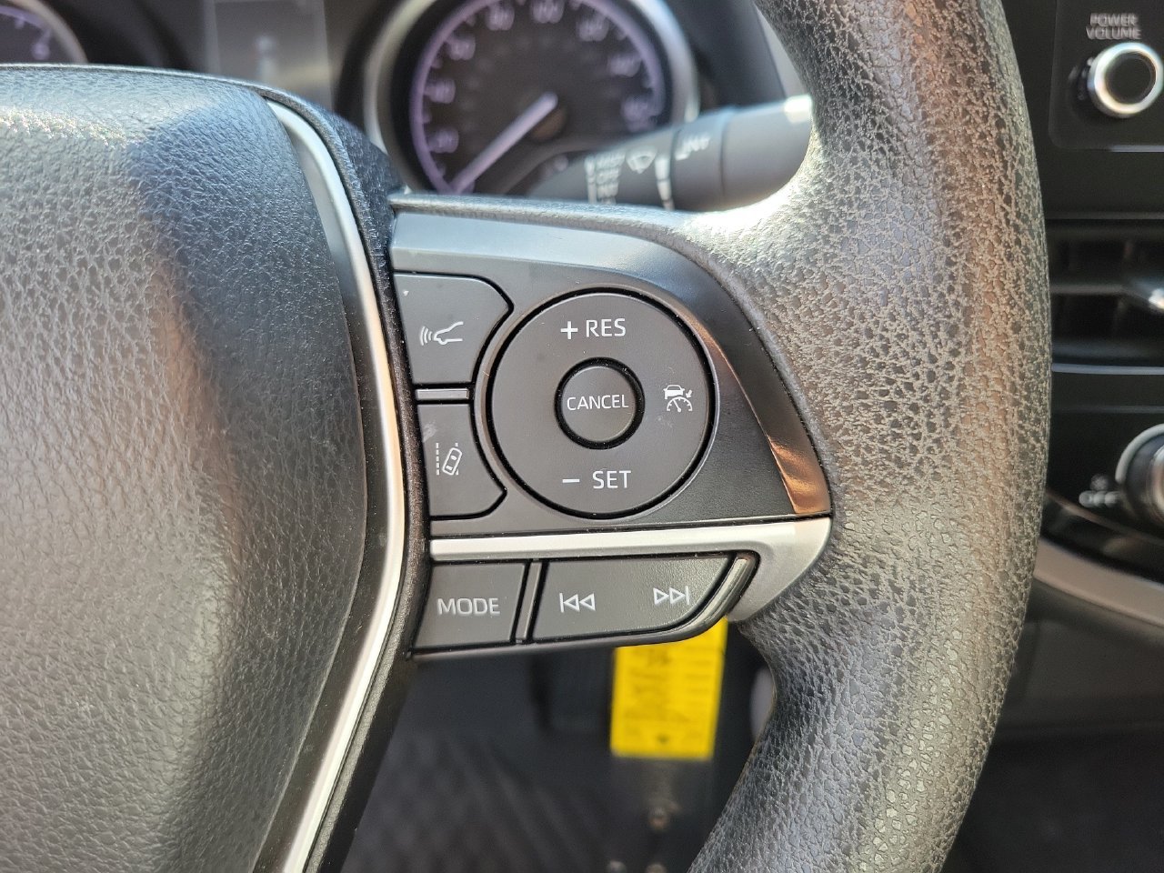 Used 2021 Toyota Camry LE FWD image 20