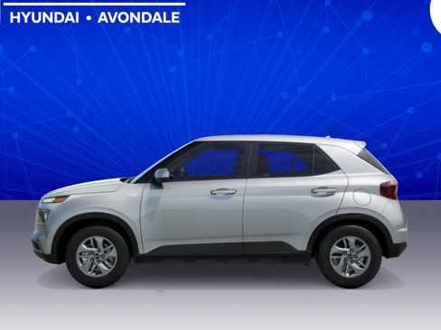 New 2026 Hyundai Venue SE image 3