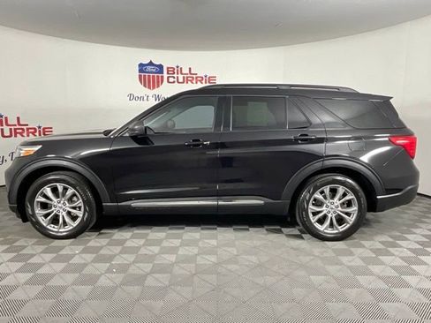 Used 2023 Ford Explorer XLT w/ Equipment Group 202A image 6