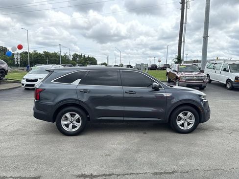 Used 2022 Kia Sorento LX FWD image 14