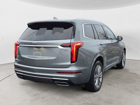 Certified 2023 Cadillac XT6 Premium Luxury image 5