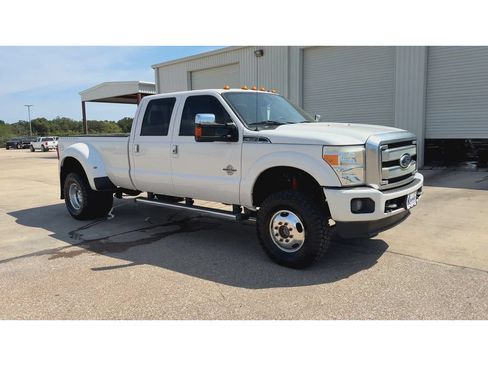 Used 2016 Ford F350 Platinum AWD/4WD image 2
