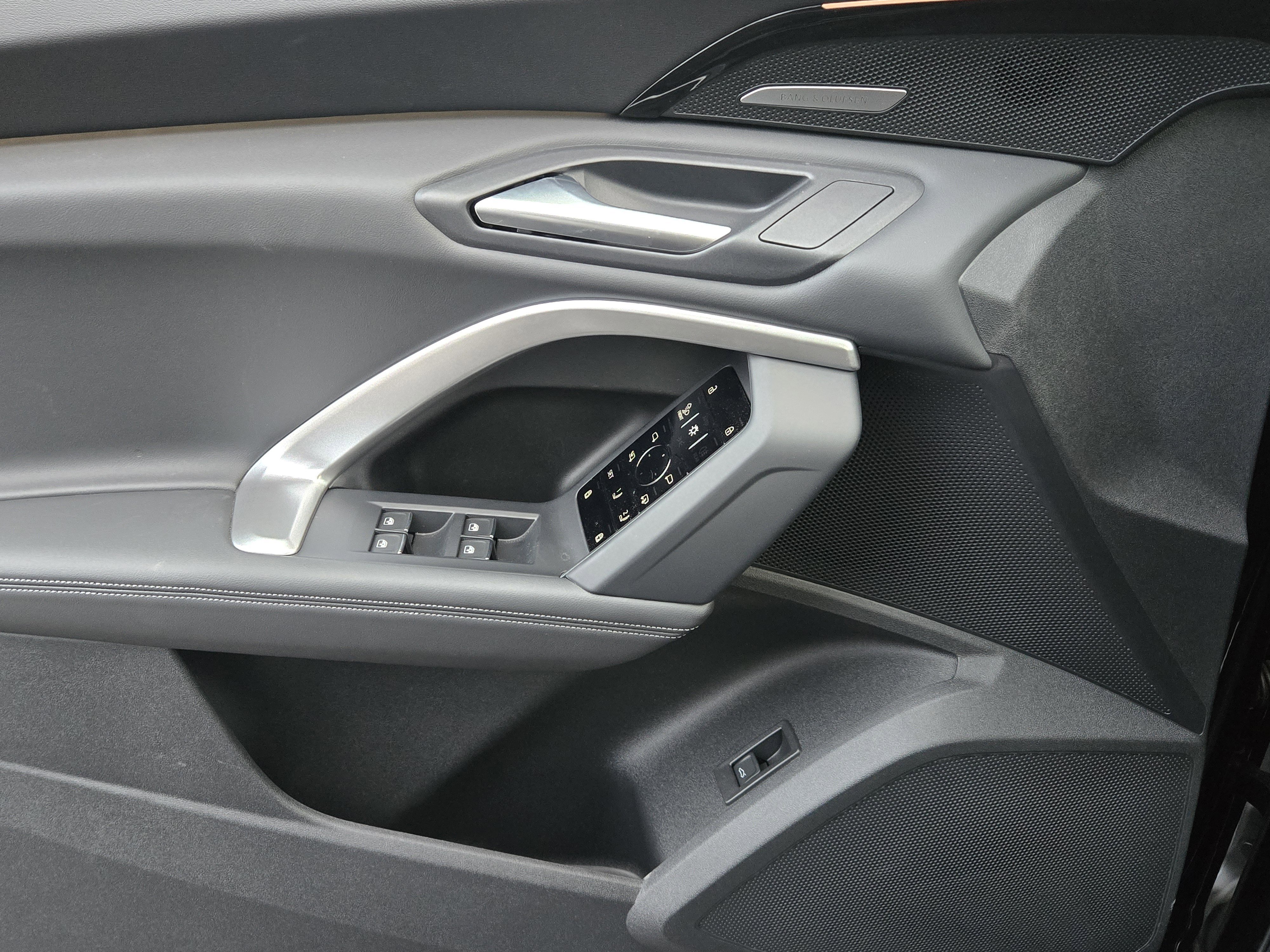 New 2025 Audi Q5 Prestige AWD/4WD image 11
