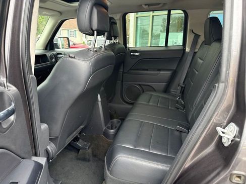 Used 2017 Jeep Patriot High Altitude AWD/4WD image 14